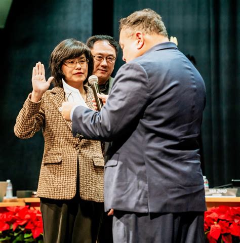Yan Zhao named Saratoga mayor for second time